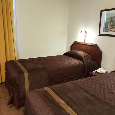 Hotel Alcala Del Rio Santiago Eksteriør bilde