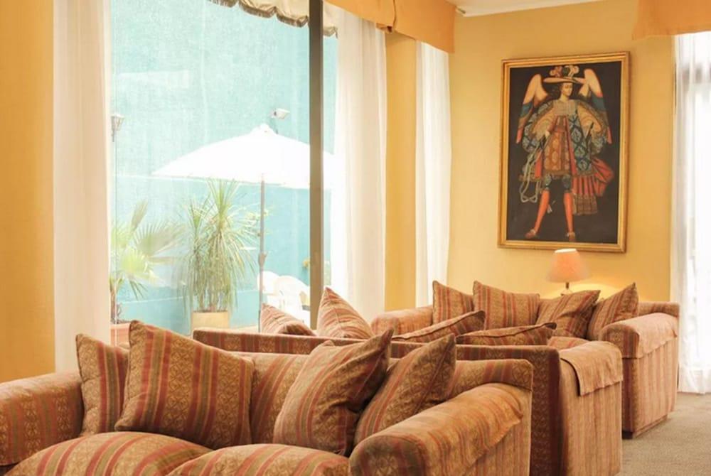 Hotel Alcala Del Rio Santiago Eksteriør bilde