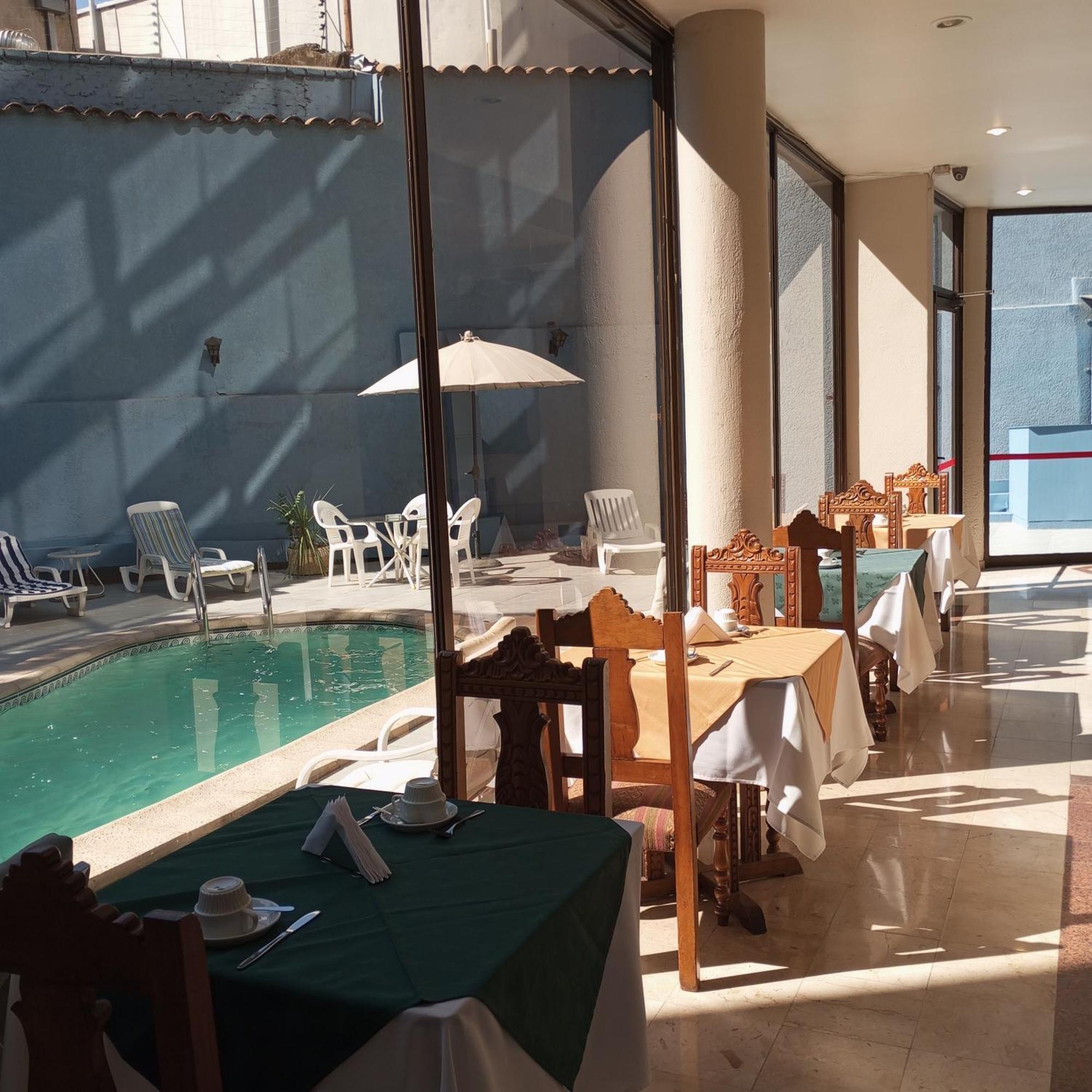 Hotel Alcala Del Rio Santiago Eksteriør bilde