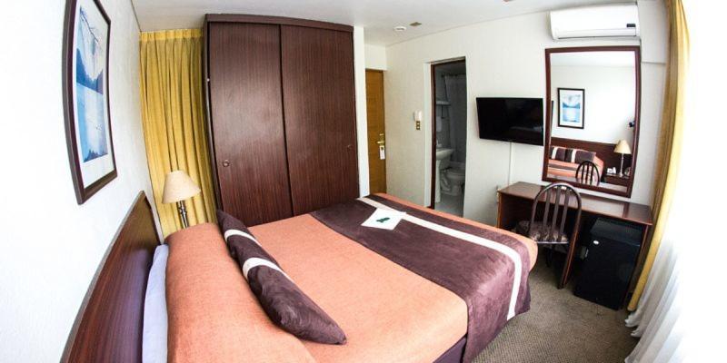 Hotel Alcala Del Rio Santiago Eksteriør bilde