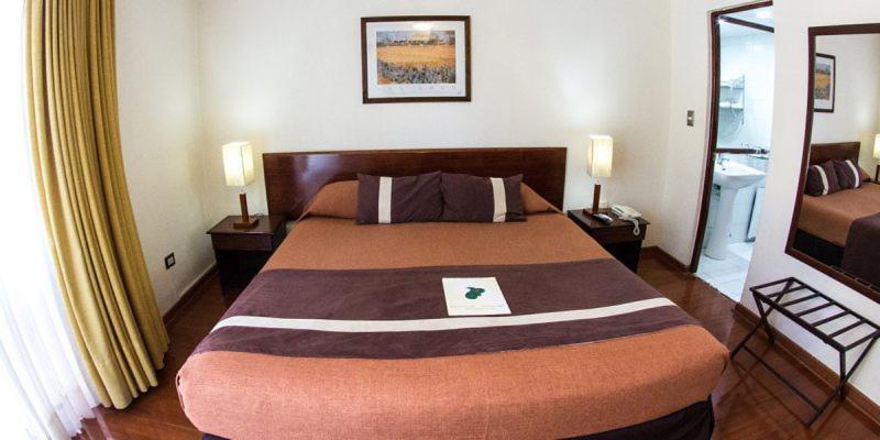 Hotel Alcala Del Rio Santiago Eksteriør bilde