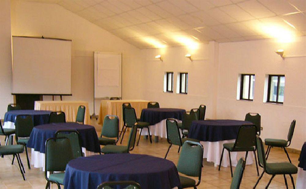 Hotel Alcala Del Rio Santiago Eksteriør bilde